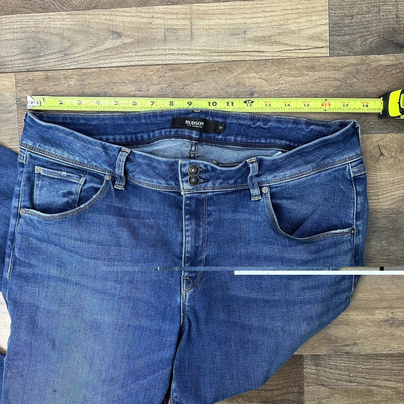 Hudson Women’s Flap Pocket Medium Wash Skinny Jeans Style WM422DDA Size 33