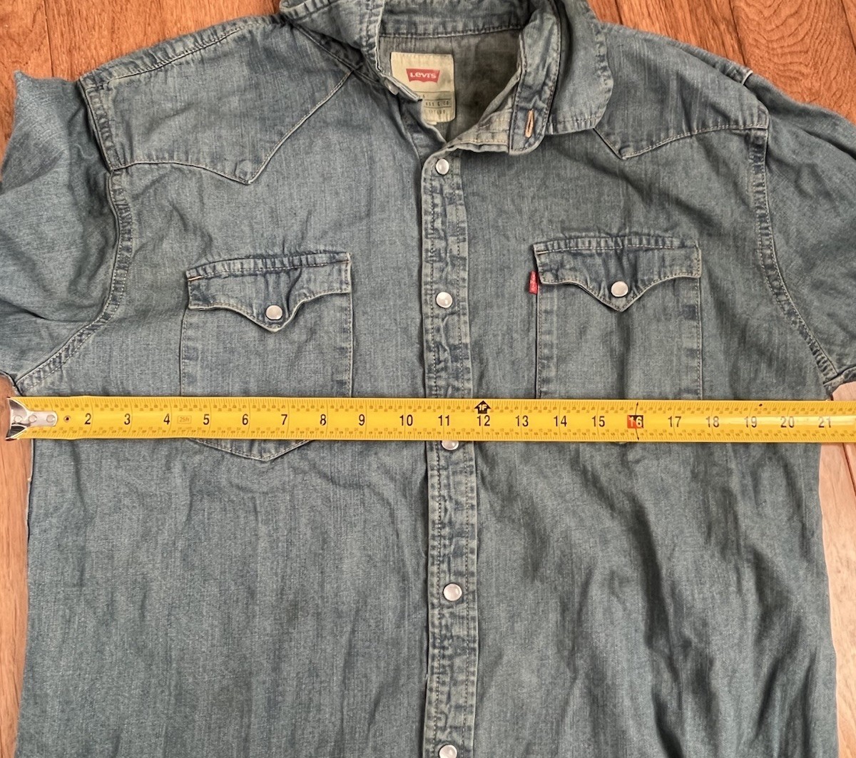 Lot 2 Levi’s Sawtooth Western Shirts Pearl Snap Denim Wash Color Transfer Grunge
