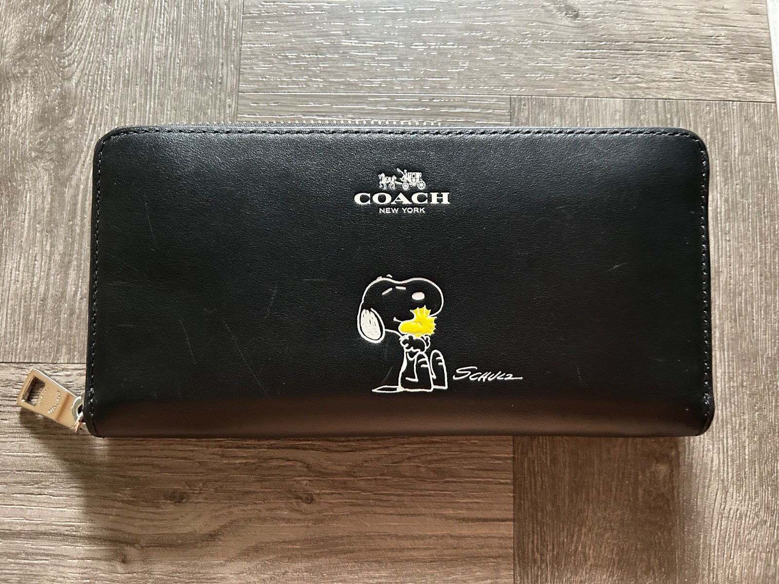 COACH x Peanuts Snoopy Leather Wallet Black White Yellow Woodstock Zip Around