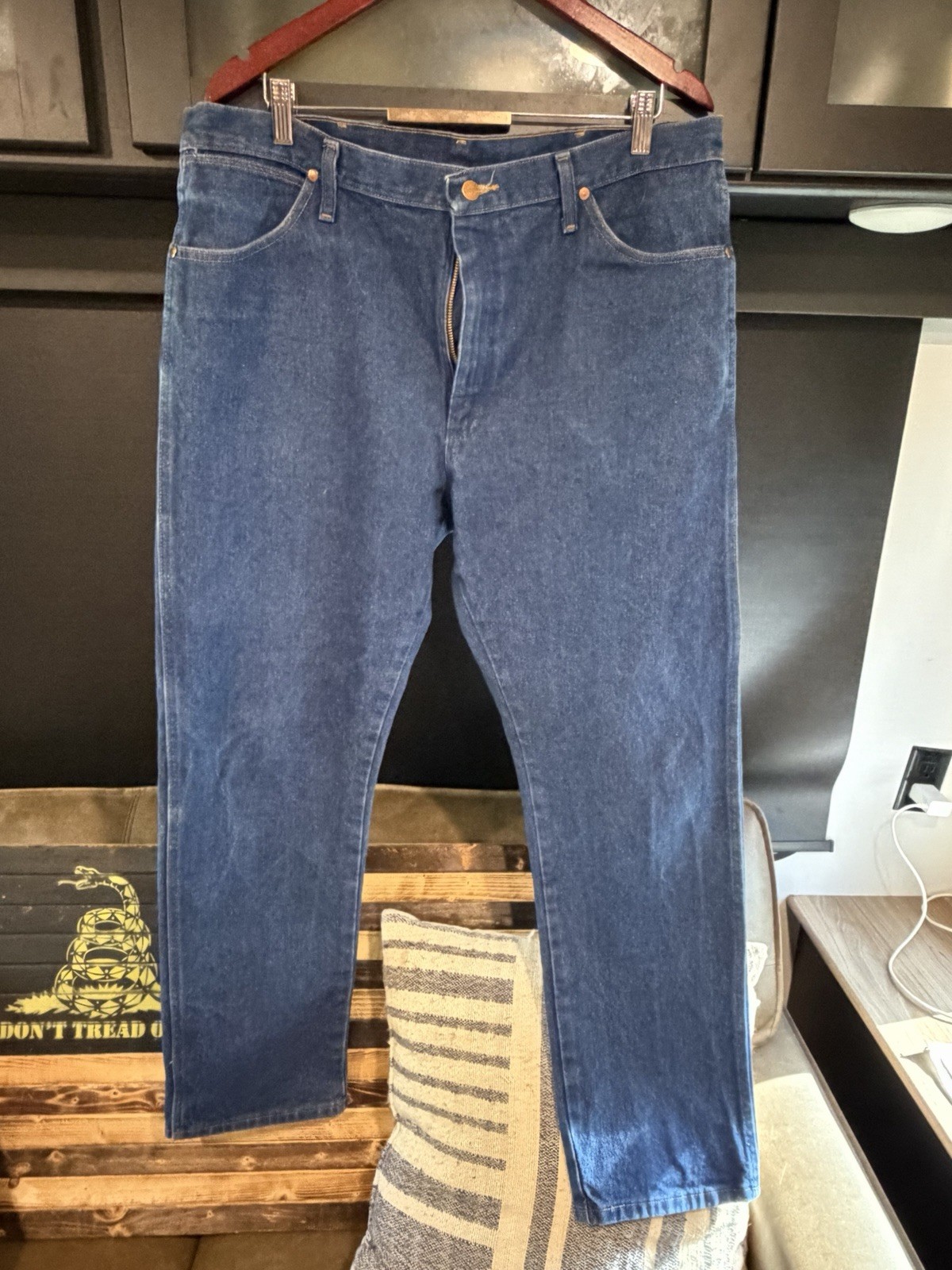 Wrangler Cowboy Cut Men’s Regular Fit Straight Dark Wash Blue Denim Jeans