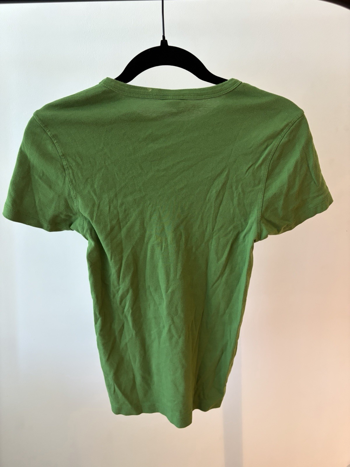 L Urban Outfitters tshirt