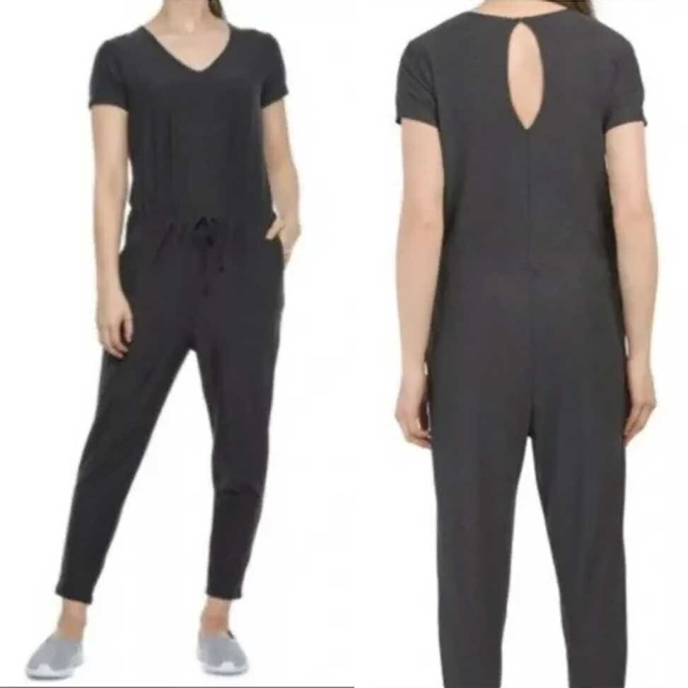 Freedom Trail by Kyodan Outdoor stretch jersey jumpsuit gray keyhole back lounge