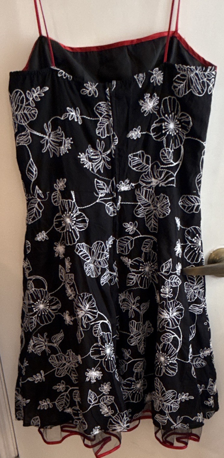 Seppin’ out Black Floral Chiffon Spaghetti Strap Fit & Flare Dress Sz L