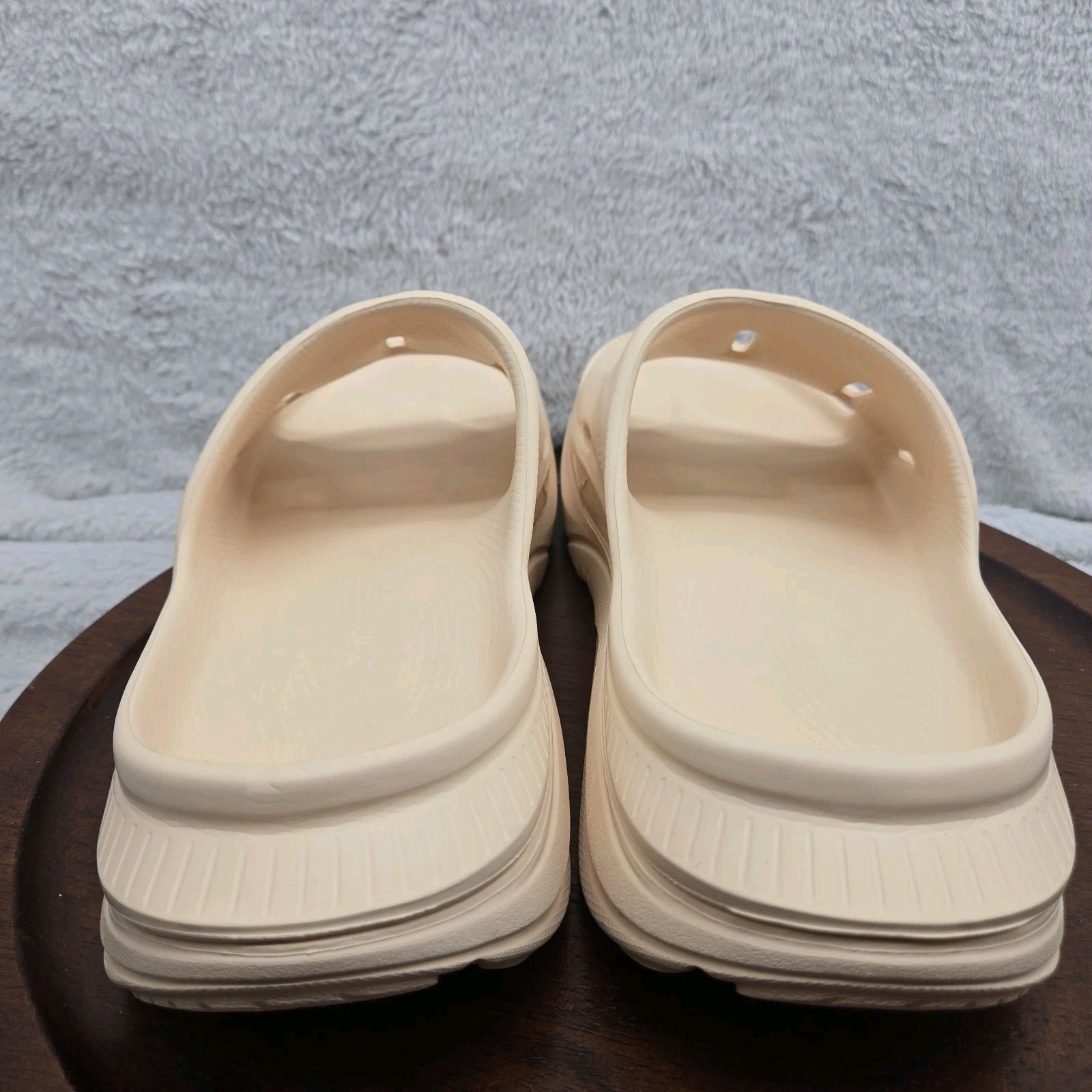 HOKA Ora Recovery Slide 3 Men’s 9 Women’s 11 New No Tags Cream Sand Sandal Water