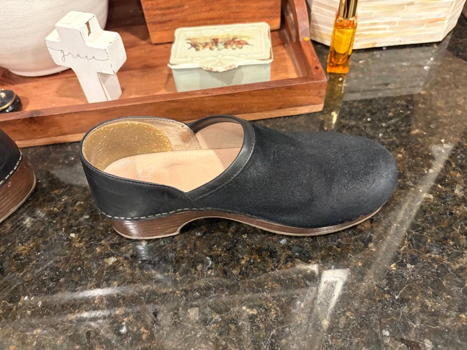 Dansko Brenna Slip-on Clogs Soft Blank Burnished Suede Size 37 (US 7)
