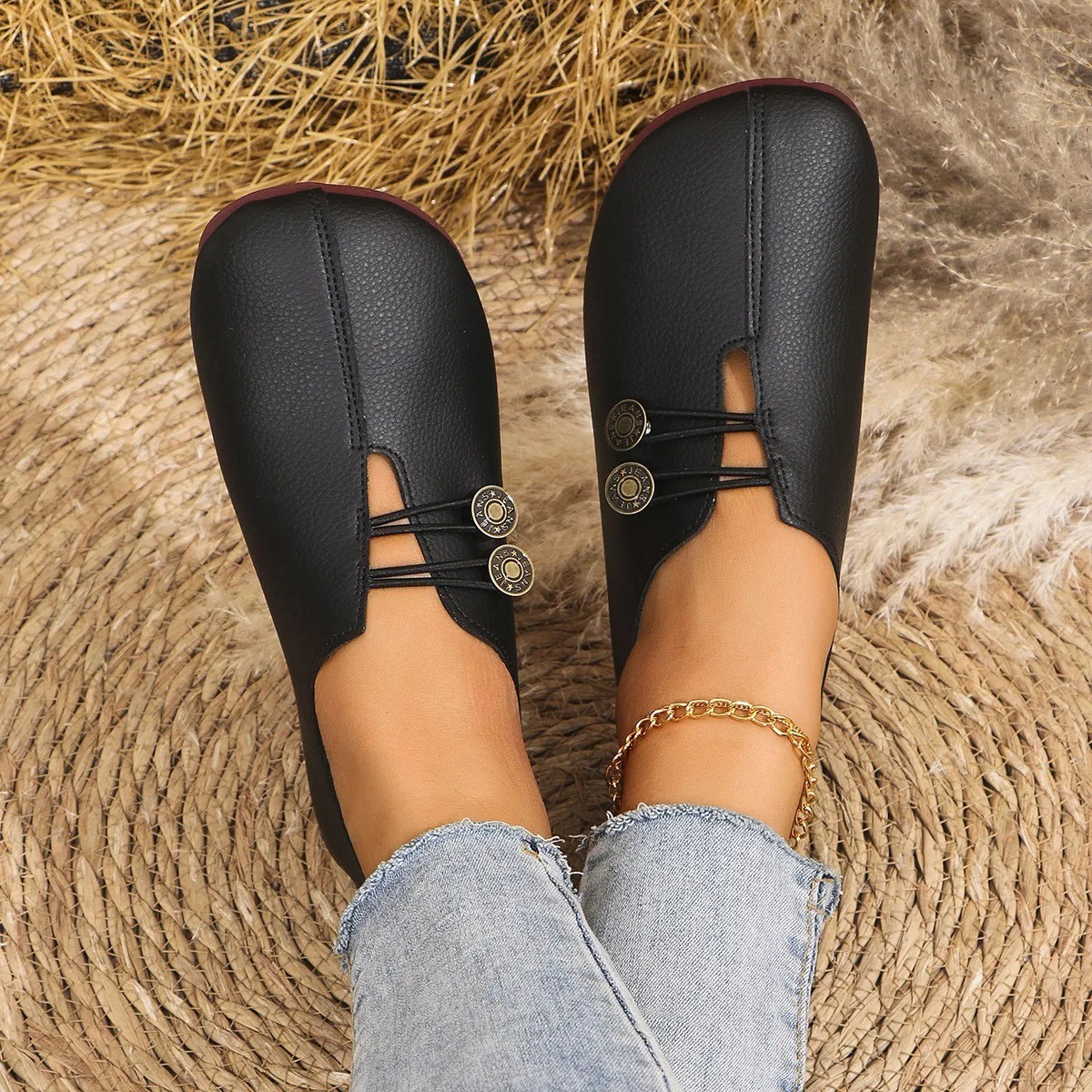 Women Soft Leather Slip On Flats Round Toe Comfortable Casual Daily Shoes Summer