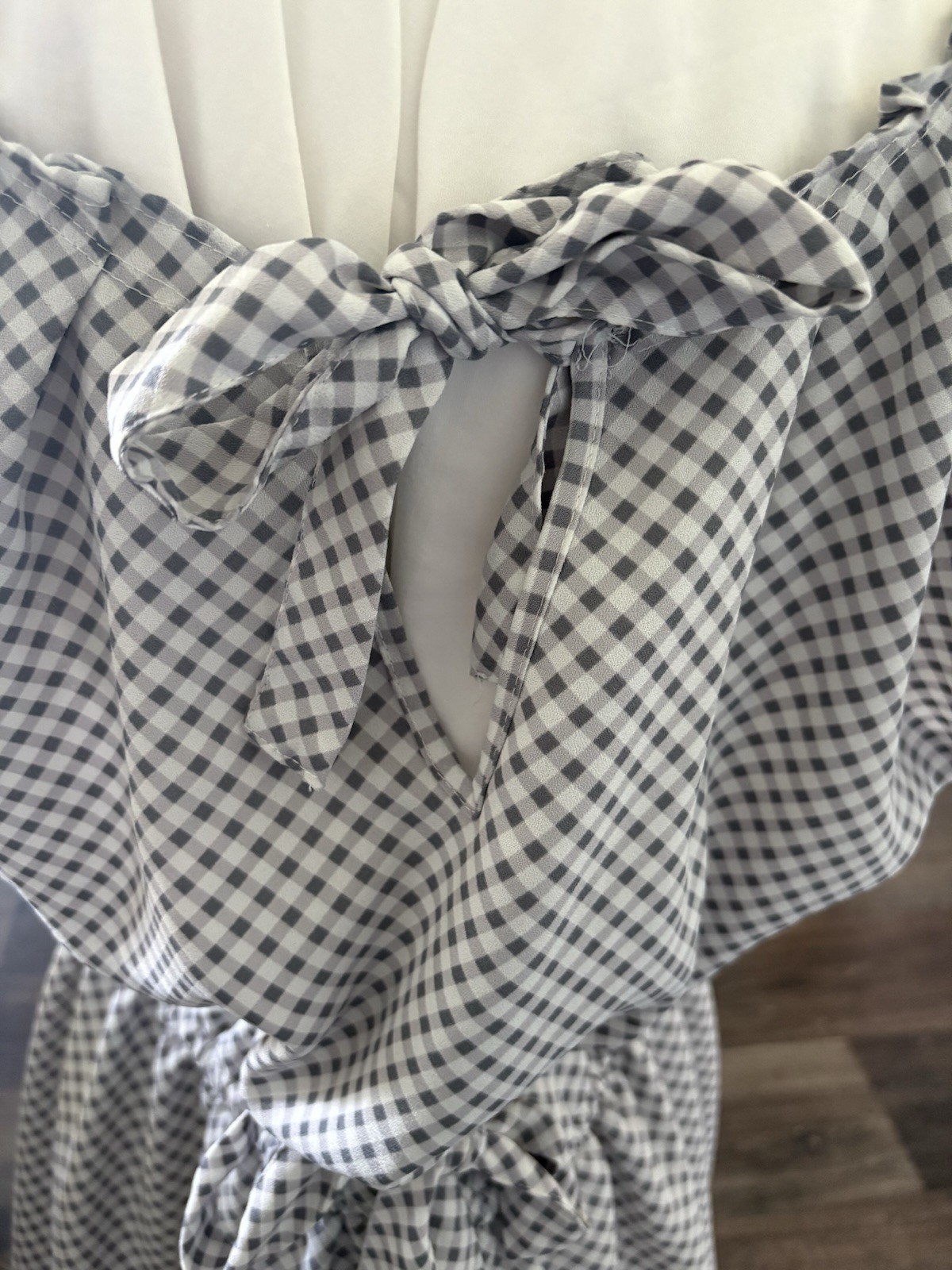 LC Lauren Conrad Women’s Off Shoulder Gingham Floral Open Back Dress Size L