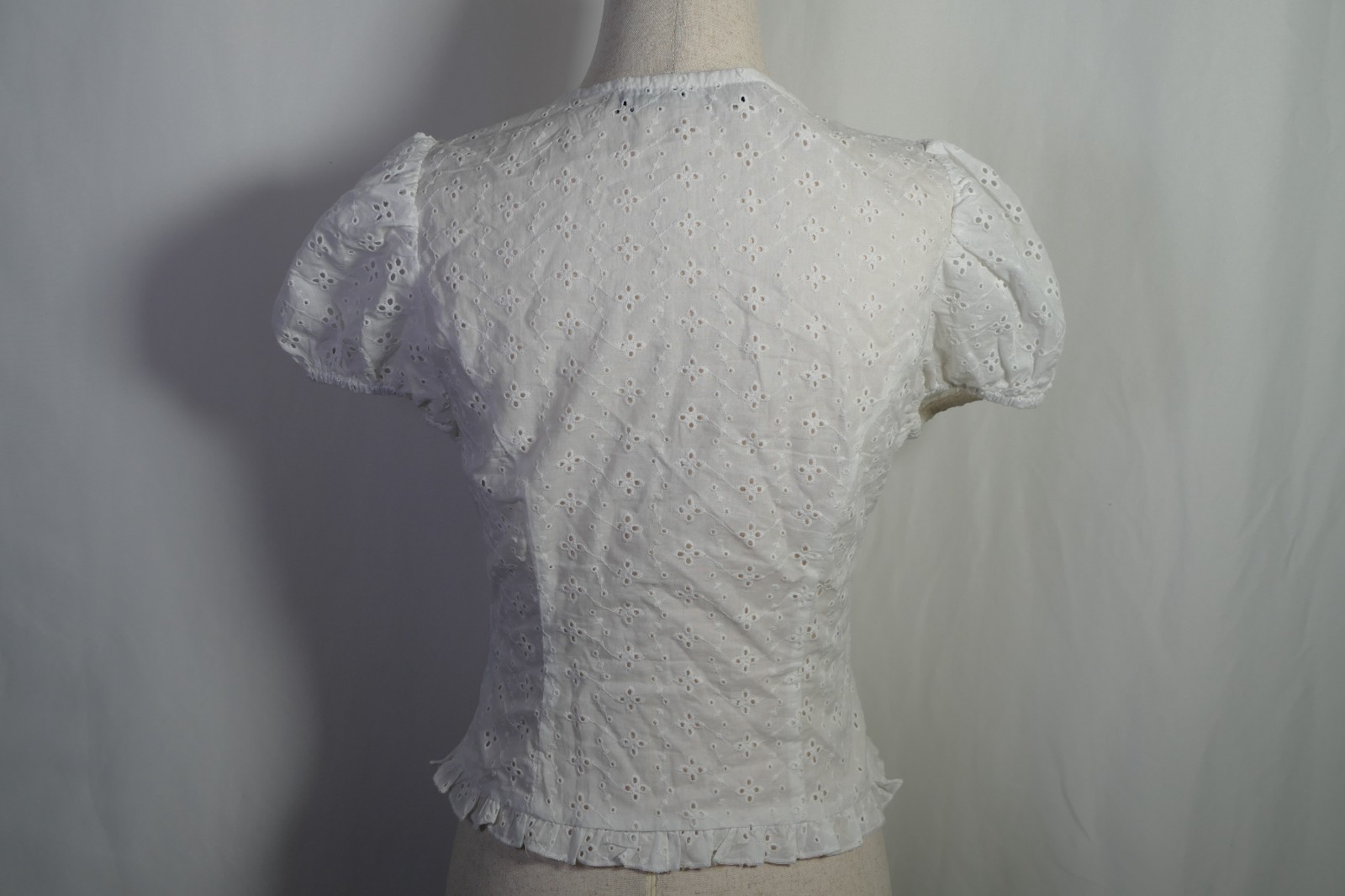 Lioness Womens Cottagecore Coquette Eyelet Top Size S White Cutout Puff Sleeve