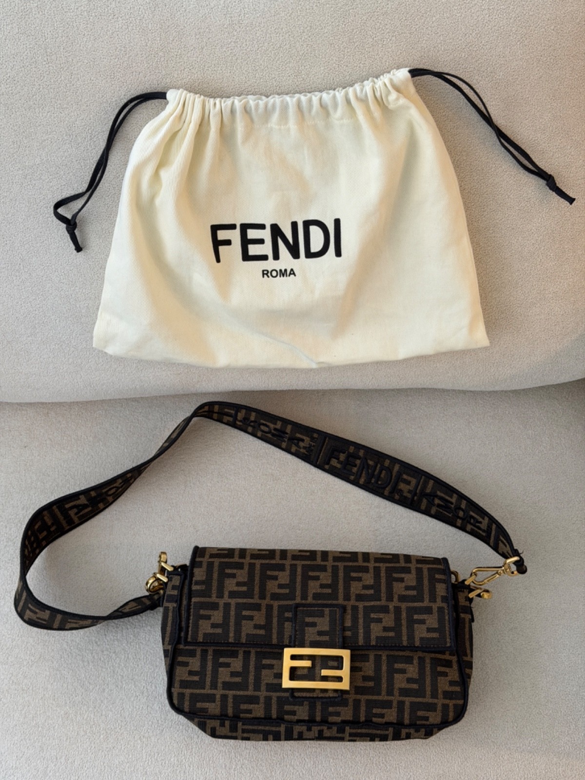 FENDI Baguette Bag – Tobacco brown FF jacquard fabric bag