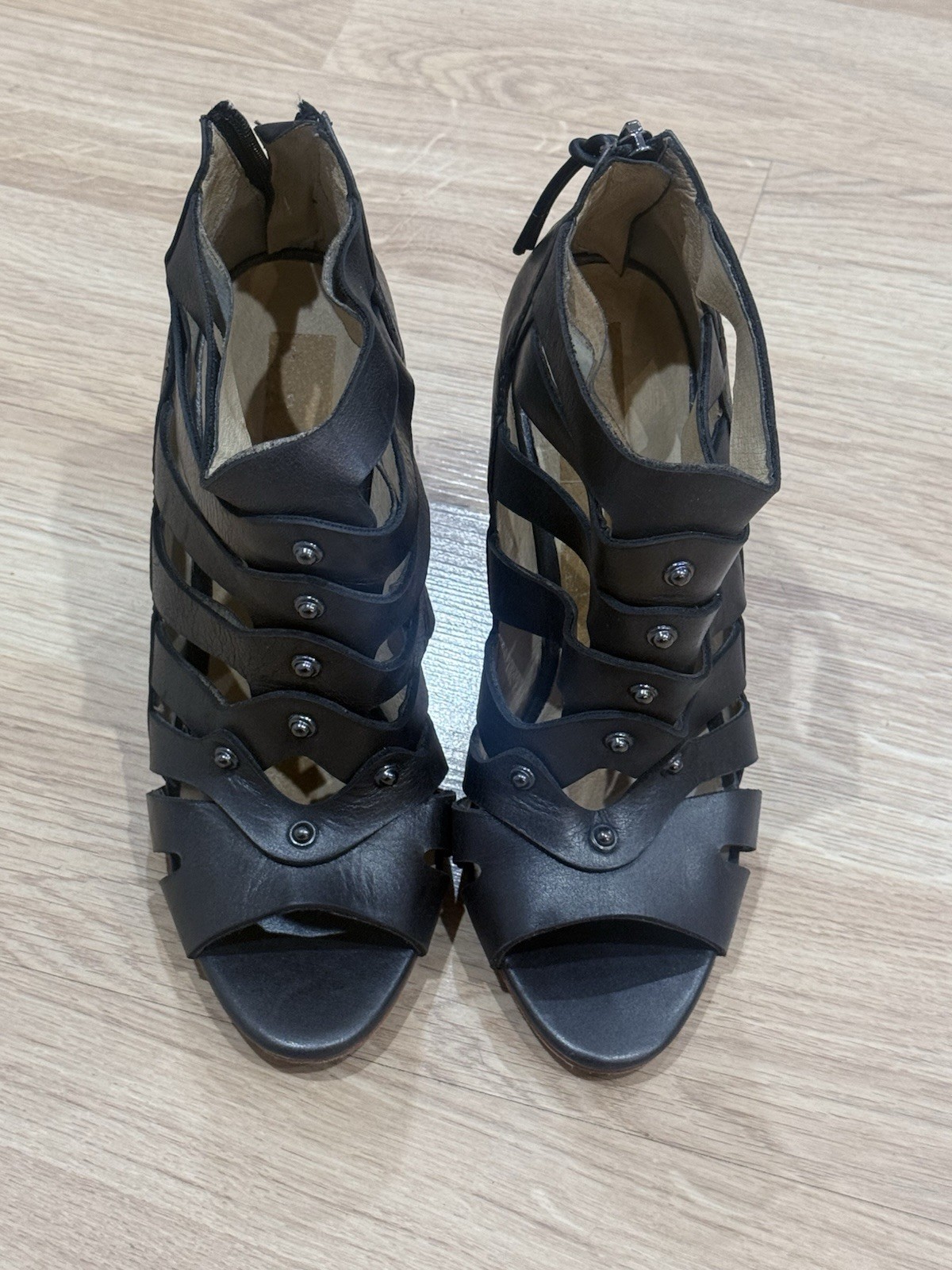 L.A.M.B. Women’s Gladiator Heels – Size 7.5M