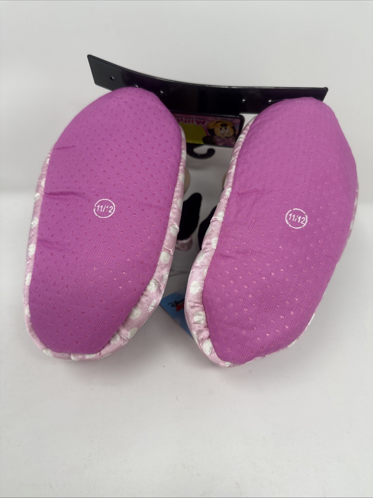 Girls Disney Junior Pink Black Minnie Mouse Slippers Medium 5/6 7/8 9/10 11/12
