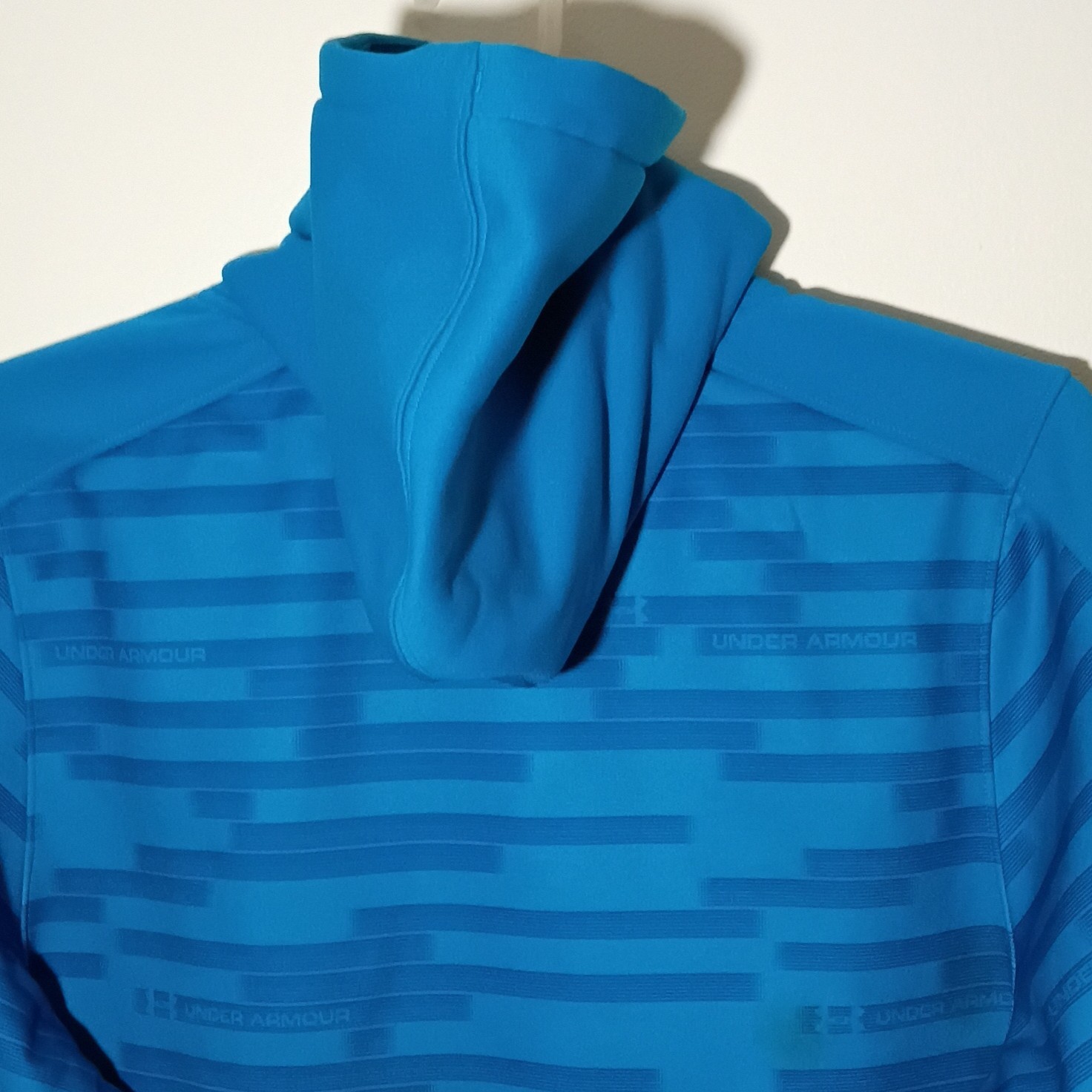 UNDER ARMOUR MENS LOOSE FIT BLUE STRIPE FULL ZIP HOODED JACKET SIZE LARGE