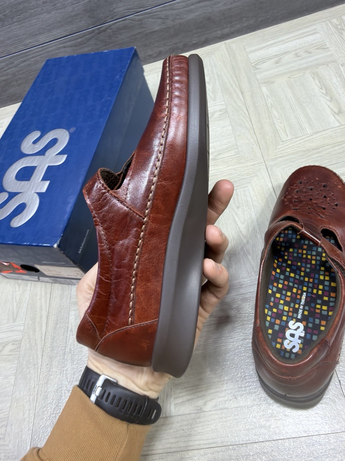 SAS Willow Roamer Walnut Brown Leather T-Strap Shoe Women 6 W USA Made Wide