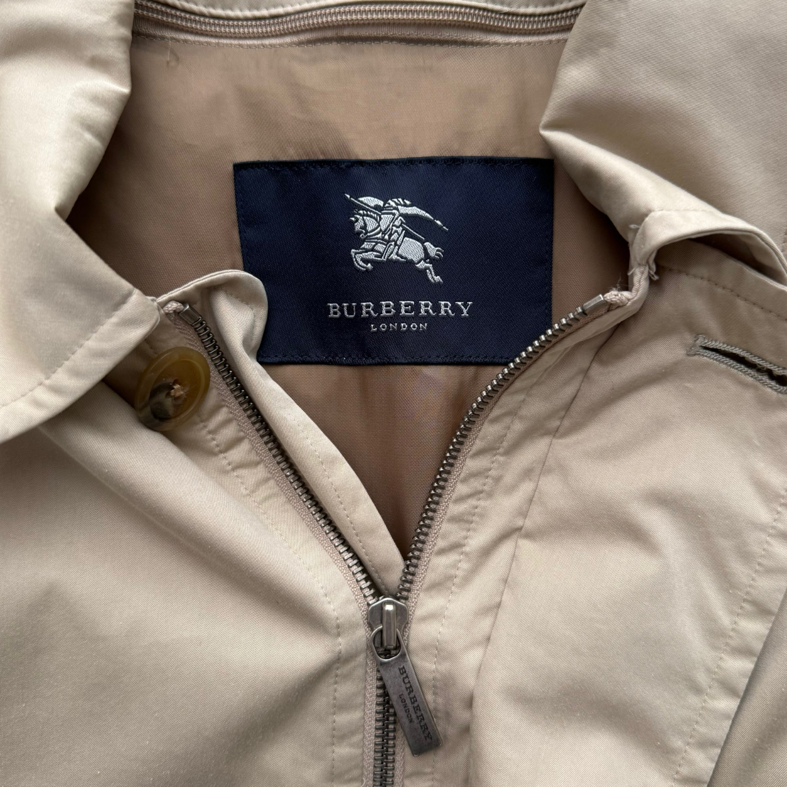 BURBERRY LONDON 3-Way Down Coat – Nova Check Liner – Beige – Size M