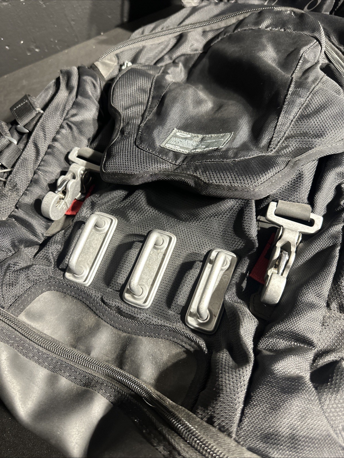 Oakley Kitchen Sink Tactical Field Gear Backpack Stealth Black 34L