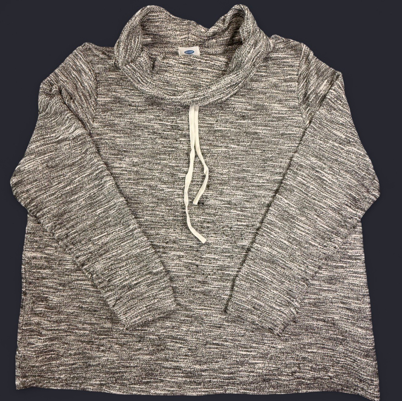 HEATHERED GRAY PULLOVER, SIZE XXL, CHEST 50 IN, LENGTH 27 *see flaws in pics