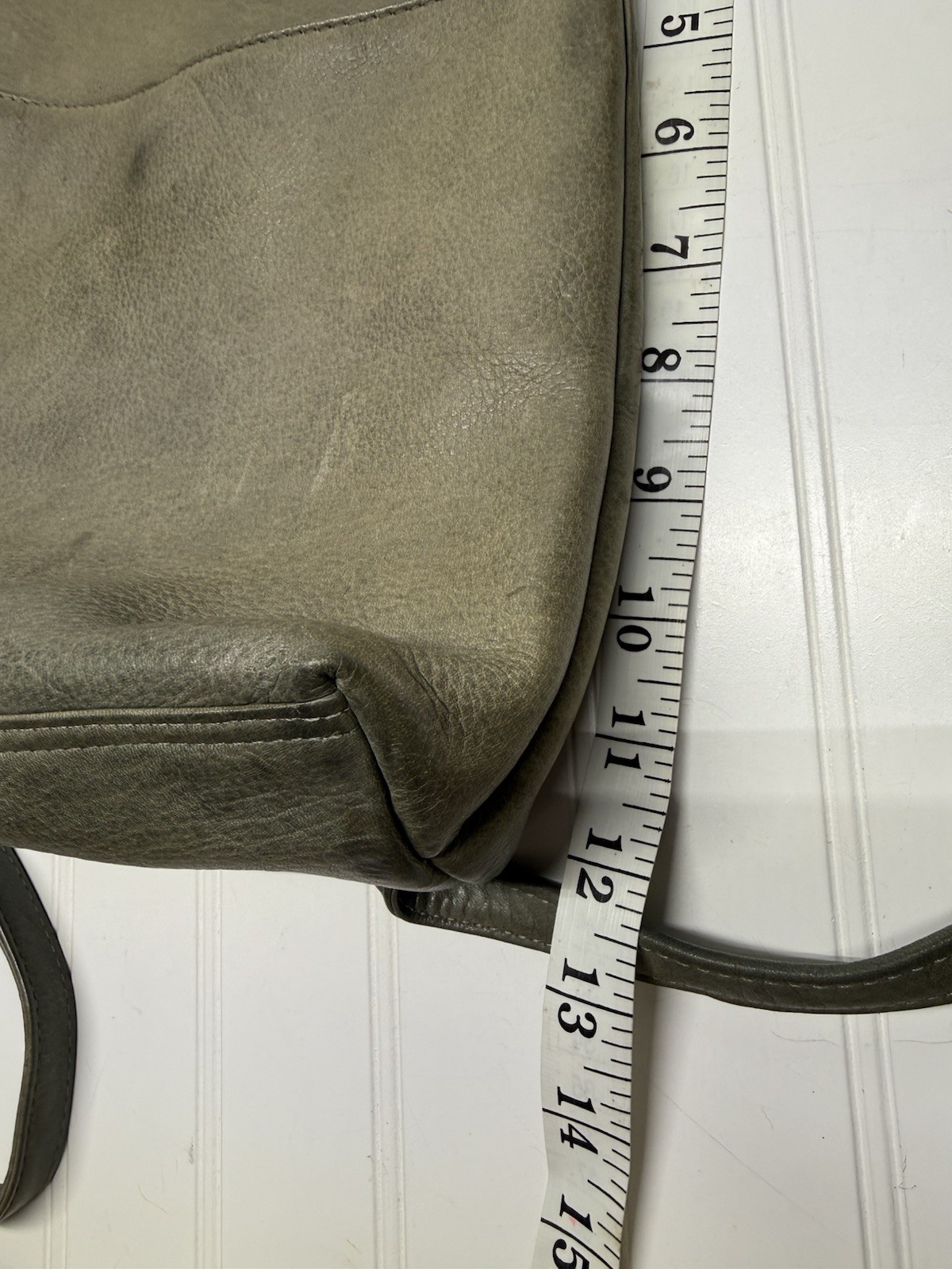Le Donne Leather Collection Slim Sling Backpack Gray Olive Vaquetta Top Grain
