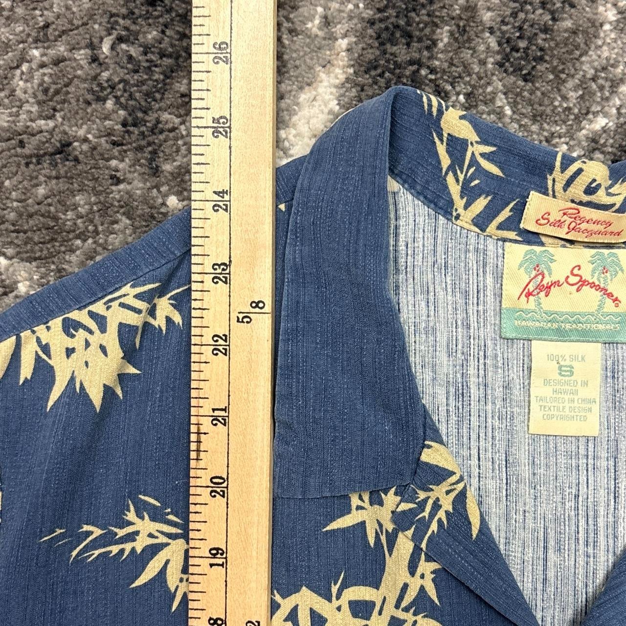 Reyn Spooner Hawaiian Shirt Womens Small Regency Silk Jacquard Blue Short Sleeve