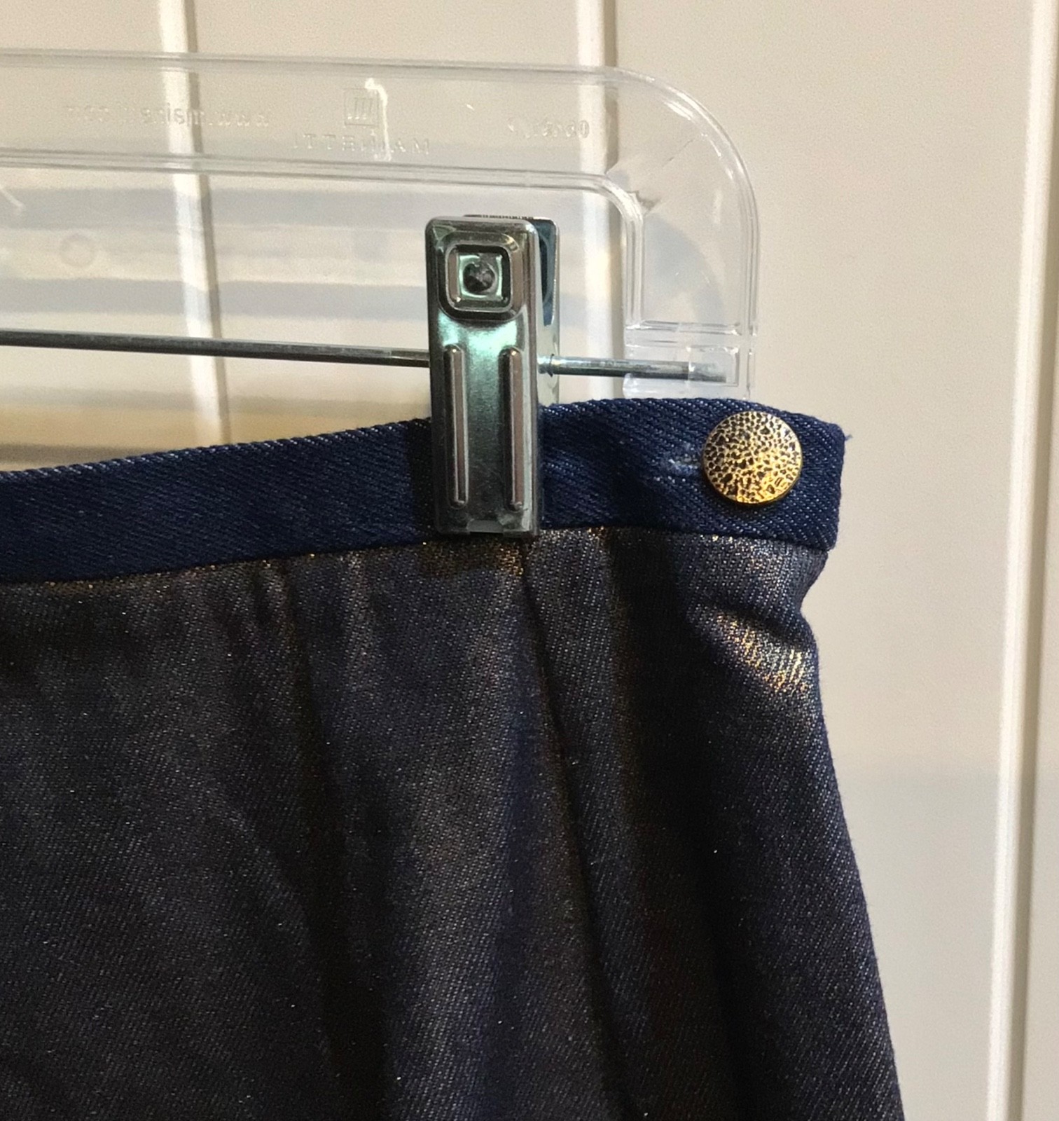 Harve Benard Blue Denim Metallic Pencil Skirt – Size 8 – NWT $56.00