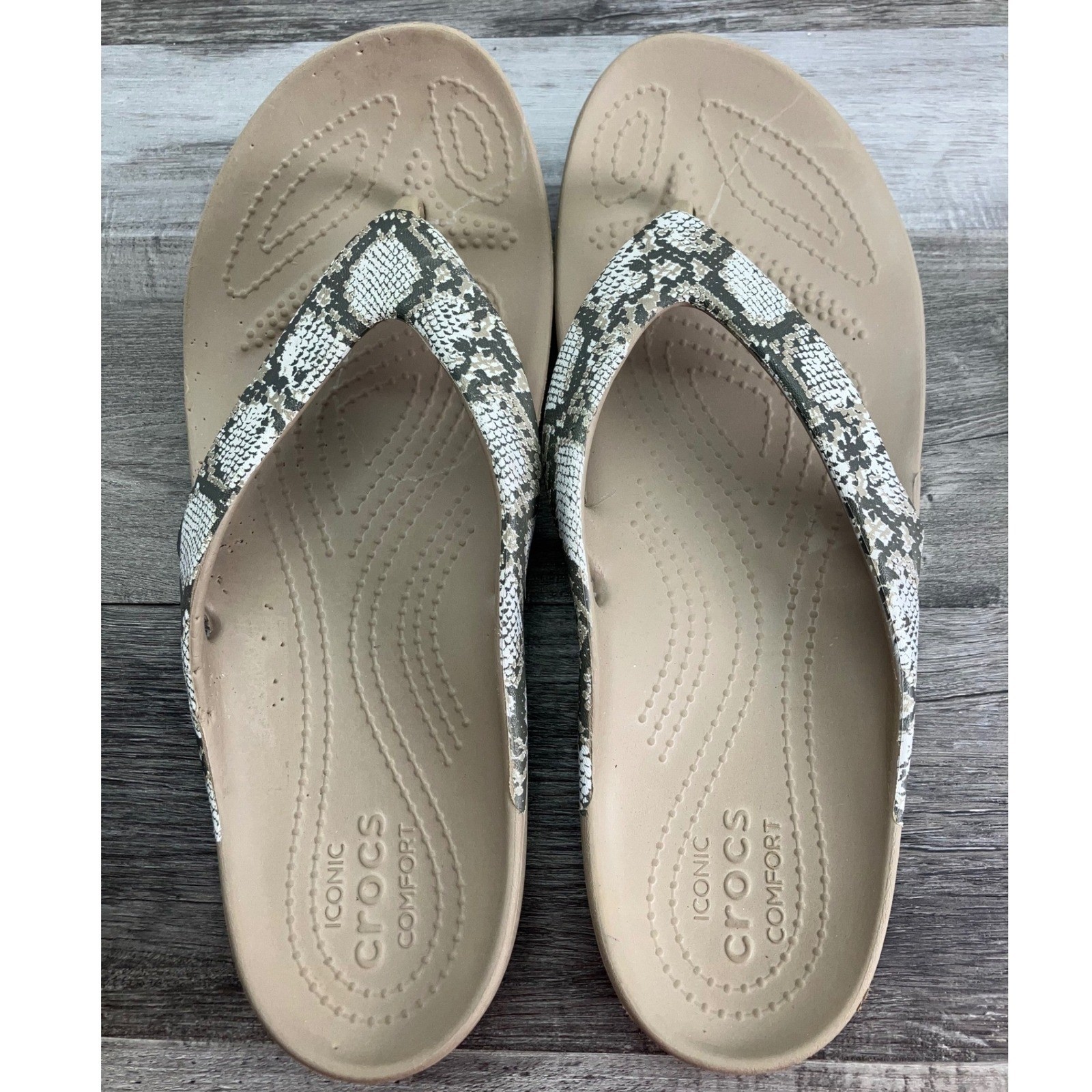 Crocs Kadee II Flip Flops Womens 9 Tan Snakeskin Print Thong Sandals 205075