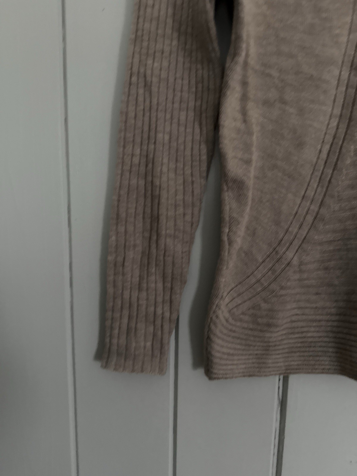 Krimson Klover Sweater M Medium Tan Brown 100% Wool Ribbed V Neck Casual