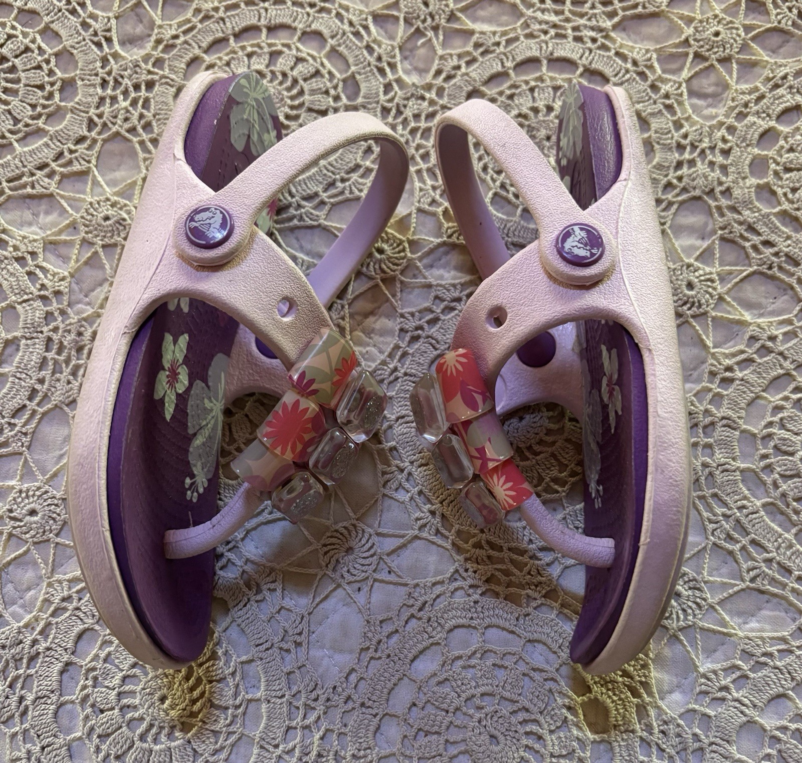 CROCS Toddler Girls Isabella Thong Bow Sandal Sz C 8/9 Back Strap Glitter Stones