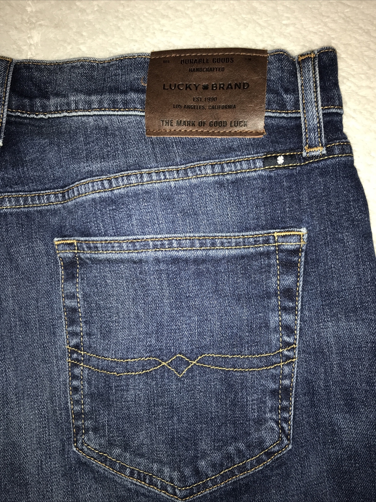 LUCKY BRAND ~ Men’s “121 Slim” Jeans ~ 34×30 (measured) 98% Cotton 2% Elastane
