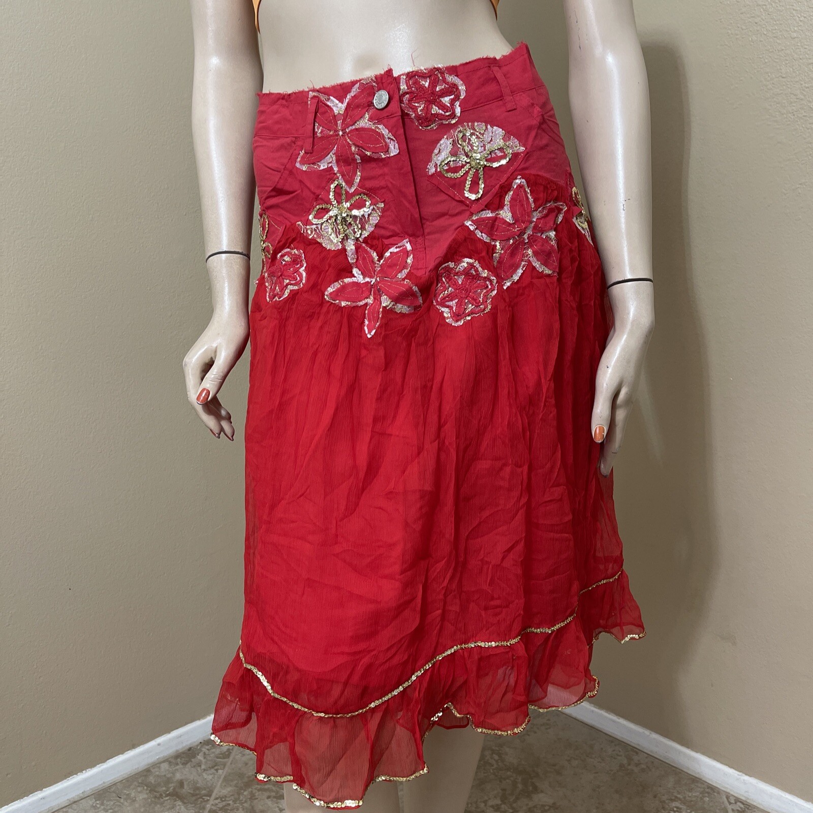 Women’s Red Silk Casual Beaded Embroidered Ruffle Zipper Size S(4-6) Skirt