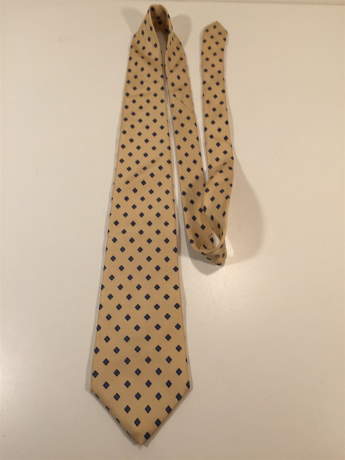 Vintage Briar 100% Silk Tie – Ivory With Blue Geometric Pattern – 3 3/4″ Wide