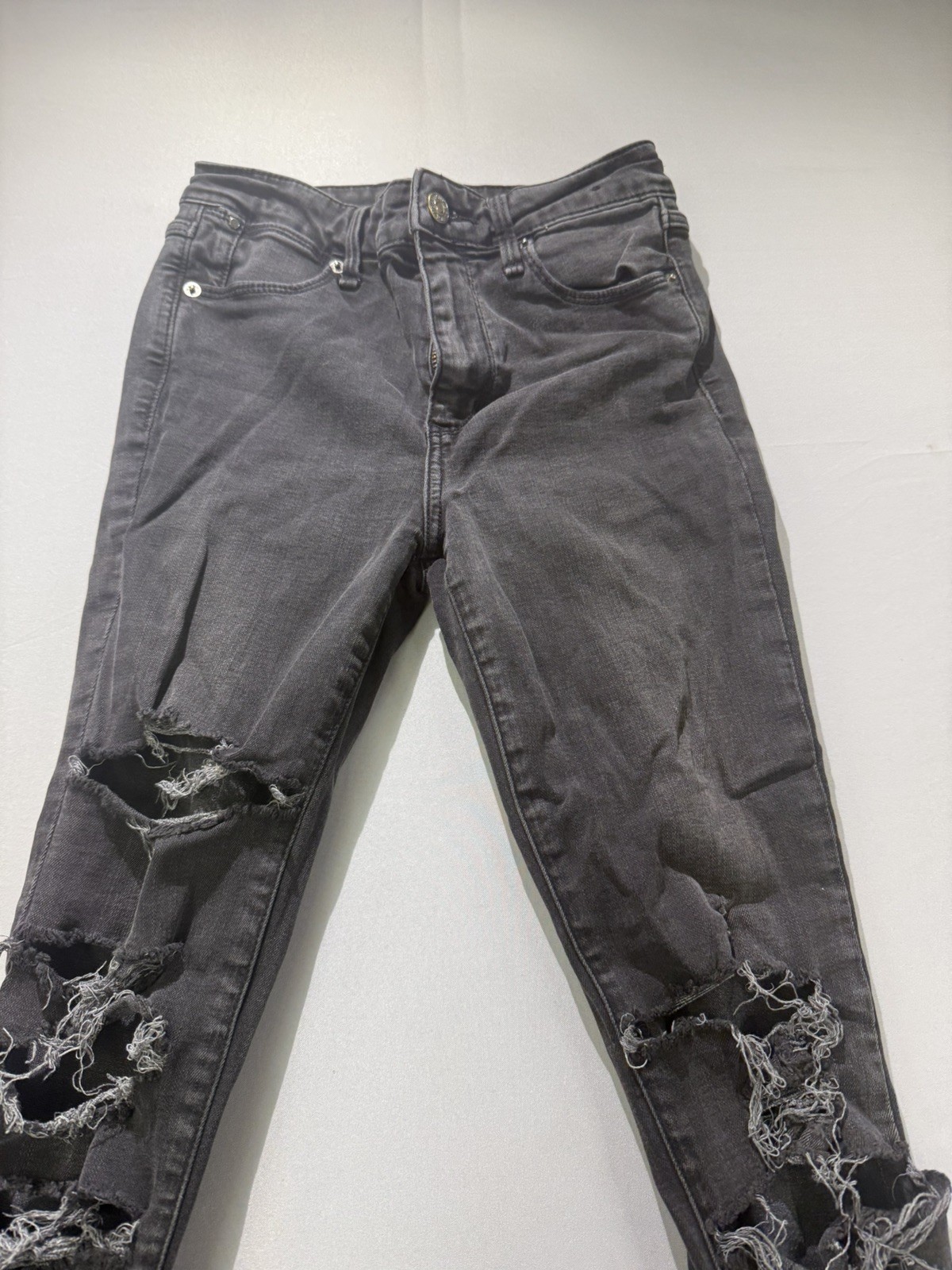 Abercrombie & Fitch Signature Collection High Rise Super Skinny Distress Size 25