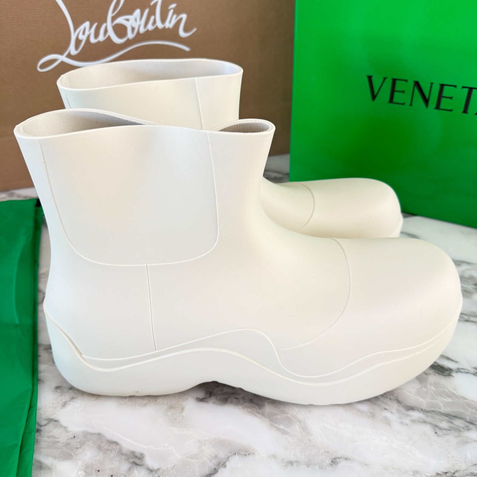 Bottega Veneta 640043 Men’s White Puddle Ankle Boots, sz 46