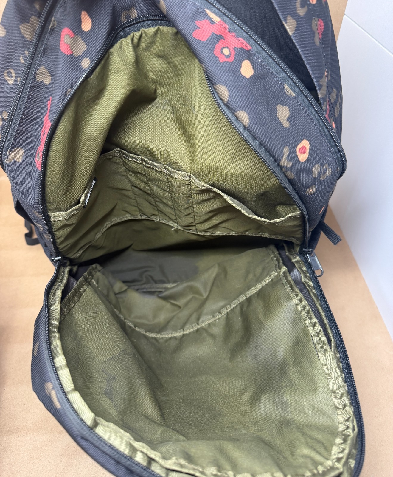 Dakine Essentials 22L Backpack Begonia Floral Print Laptop Bag School Daypack 21