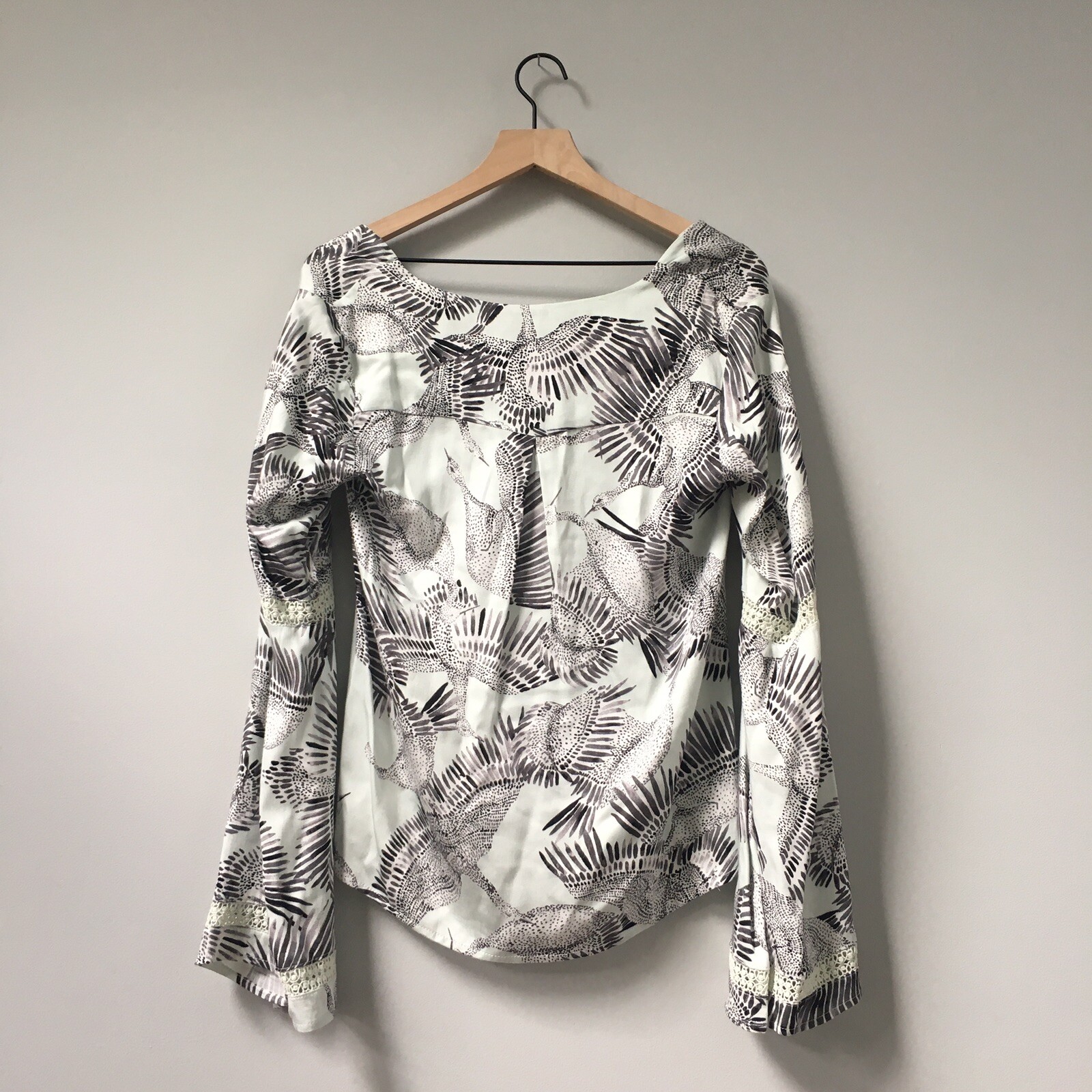 NWT Somedays Lovin’ Taking Flight Blouse Top Small Bell Sleeve Bird Fairy Hippie
