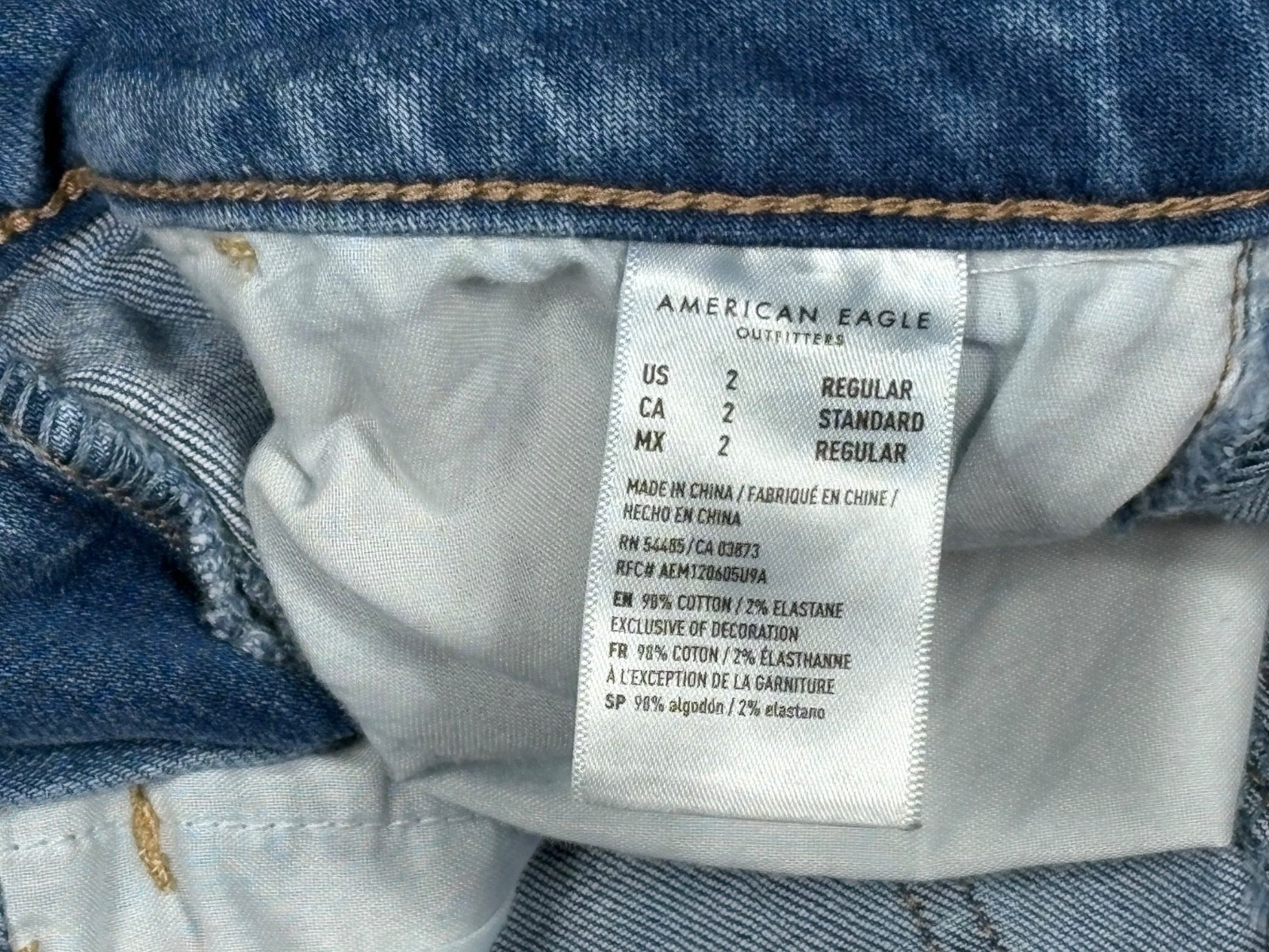American Eagle jegging women 2 distressed skinny light wash frayed hem Tight