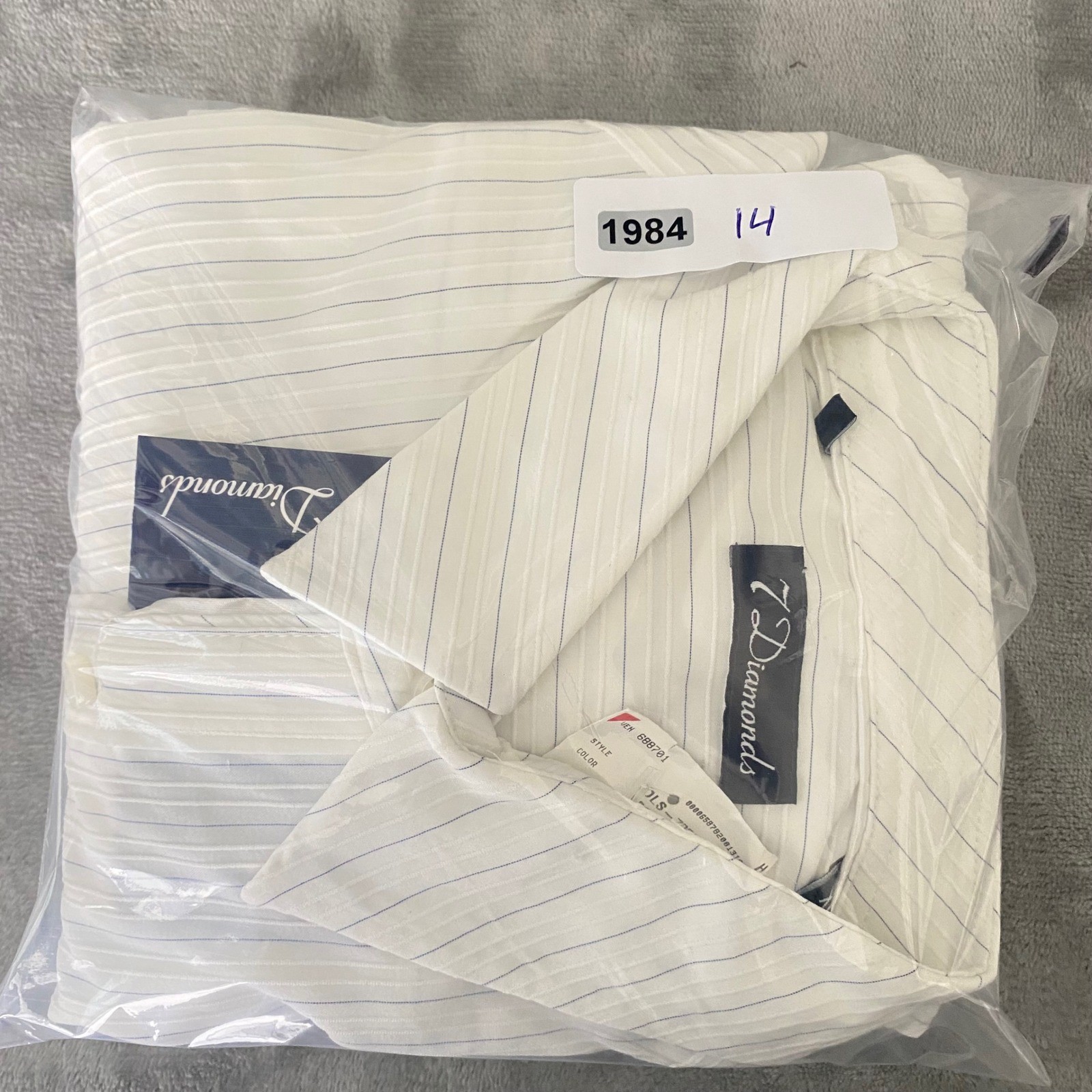 7 Diamonds Button Down Men XL White Pinstripe Big City Nights Long Sleeve