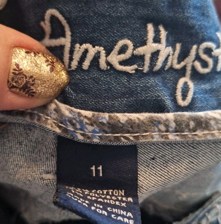 GUC – Amethyst Jeans – Size 11