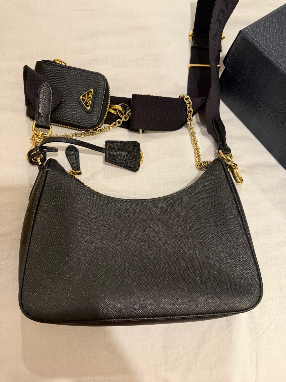 Prada Re-Edition 2005 Saffiano leather bag