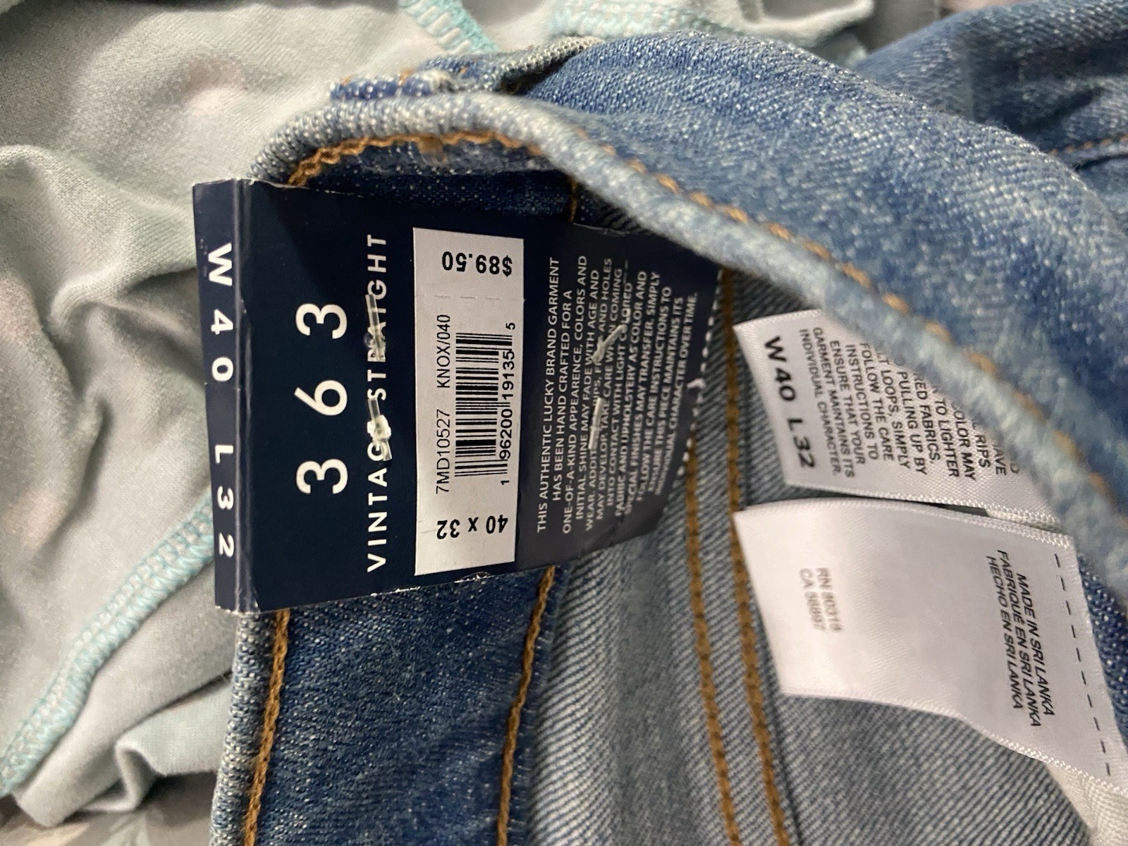 Lucky Brand 363 Vintage Straight Jeans Men’s 40×32 Blue Stretch Denim Distressed