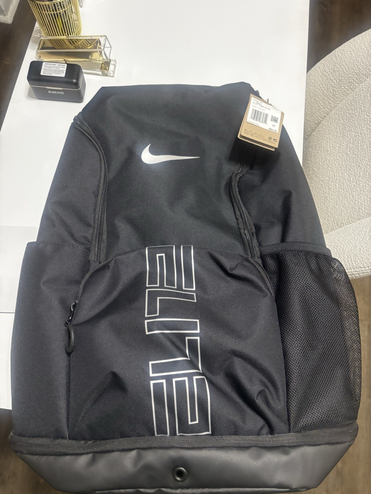 Nike Hoops Elite Pro Men’s Basketball Backpack – Black/Silver