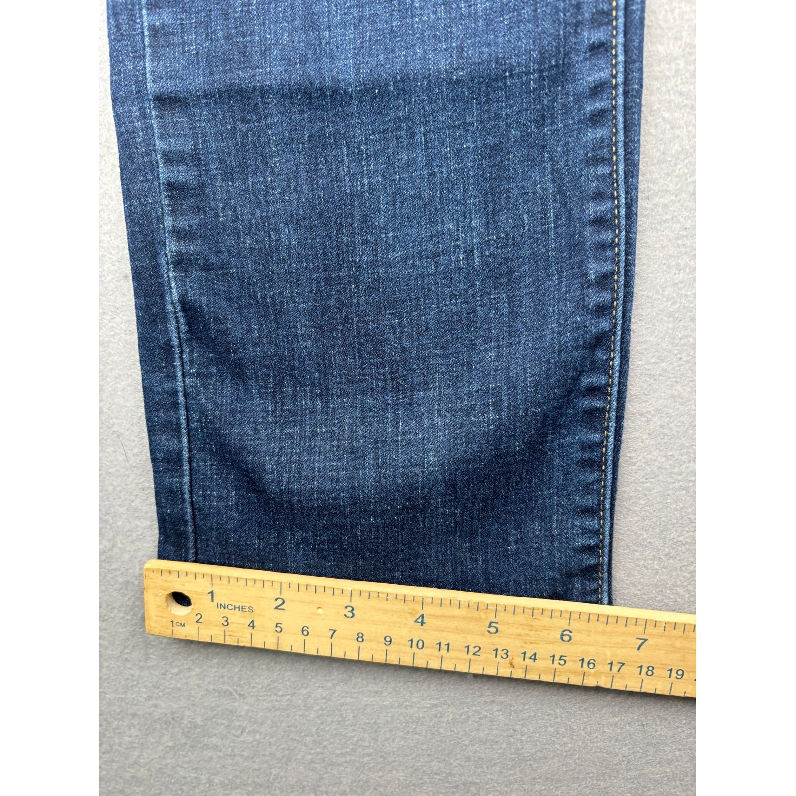 Levis 314 Shaping Straight Jeans Womens 29 Straight Leg