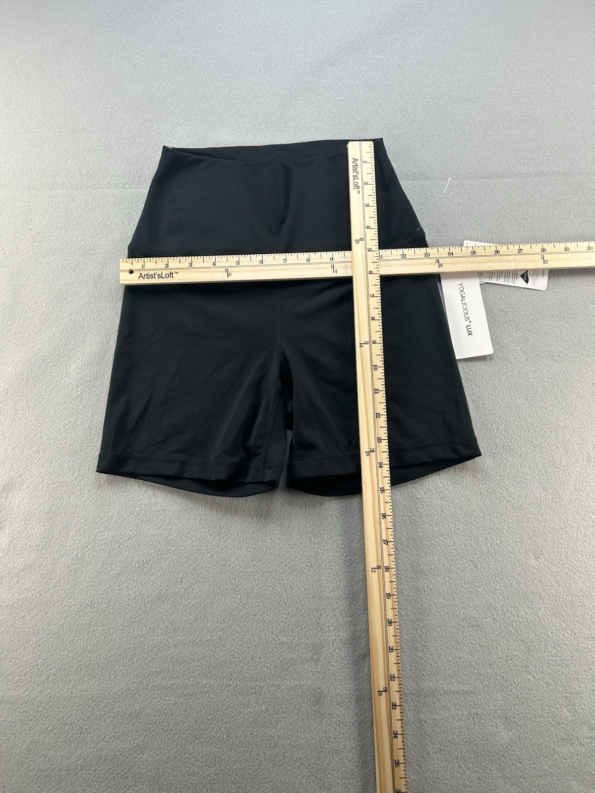 Yogalicious Lux Everyday 5″ Bike Shorts Black Size S Lycra NWT