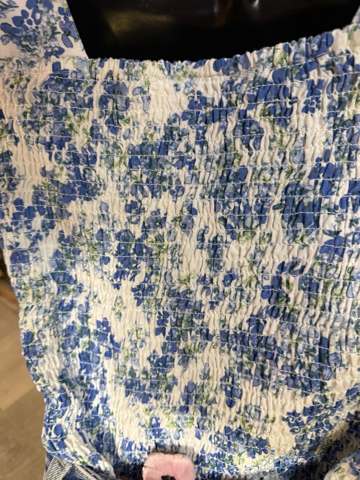 Midnight Sky Cotton Linen Blend Floral Blouse M Blue White Smocked Back V-Neck