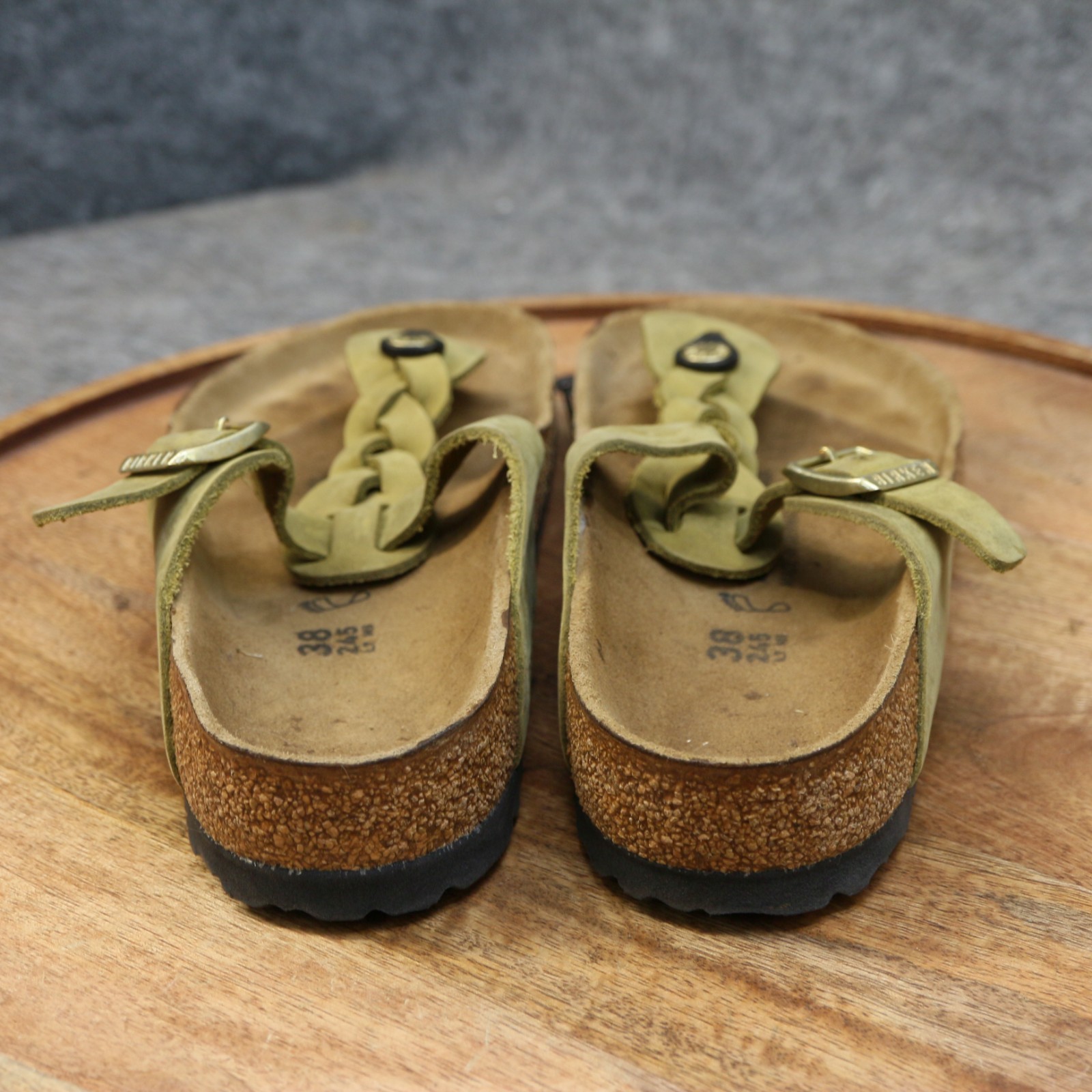 Birkenstock Gizeh Braided Olive Green Leather Sandals Womens Size 38 US 7 Reg.