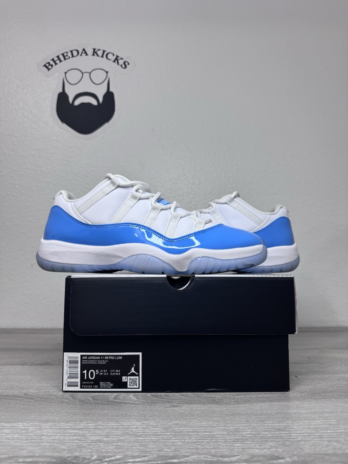 Size 10.5 – Jordan 11 Retro Low University Blue (2026) FV5104-100 Worn Once