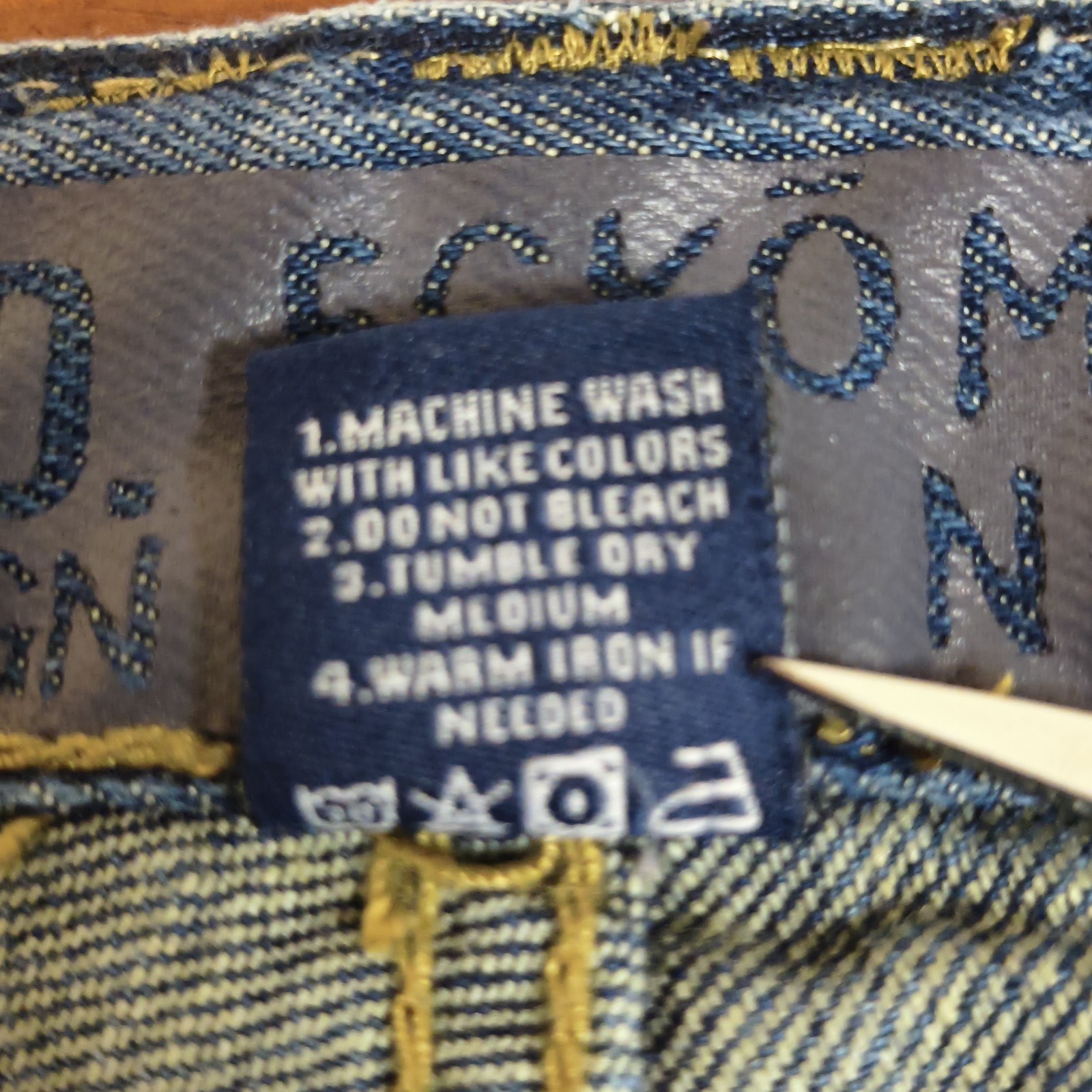 VTG Marc Ecko Men’s Jeans 39×31 Embroidered Crest-MARC Wave Hip Hop-Skater-Goth