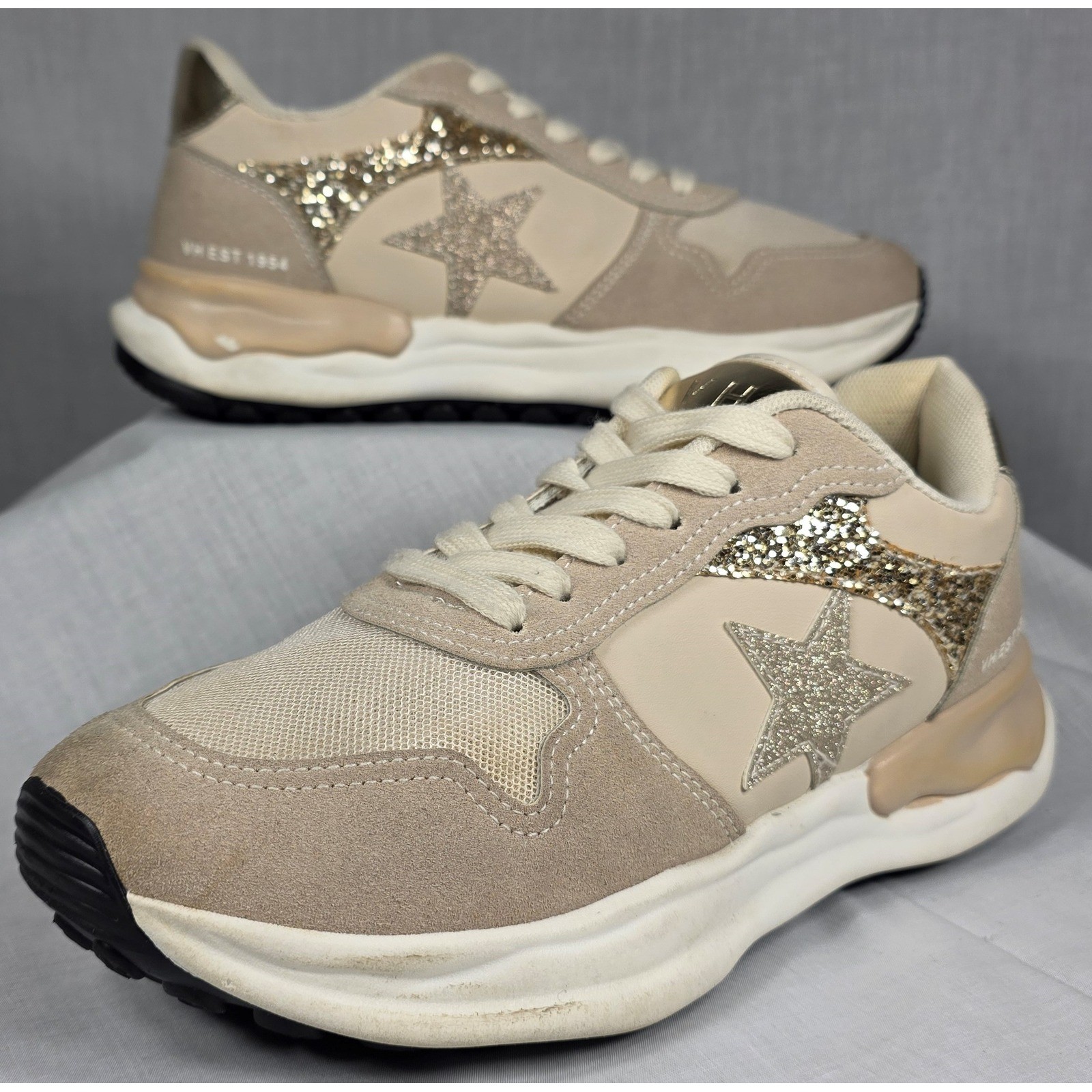 Vintage Havana Gadol Beige Tan Gold Glitter Star Sneakers VH EST 1954 Womens 7.5