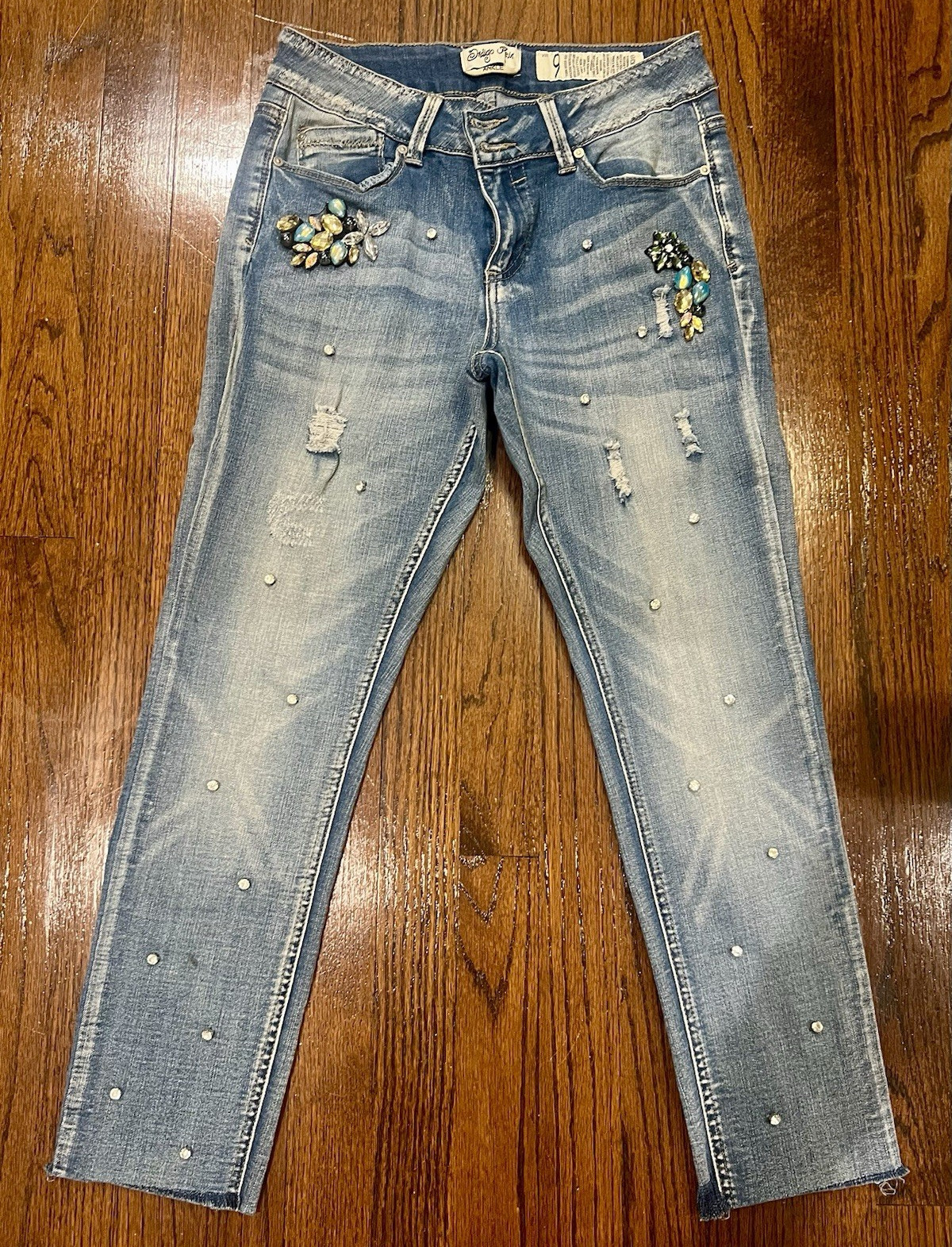 Indigo Rein Women’s Skinny Jeans Blue Light Wash Distressed Rhinestone Low Rise