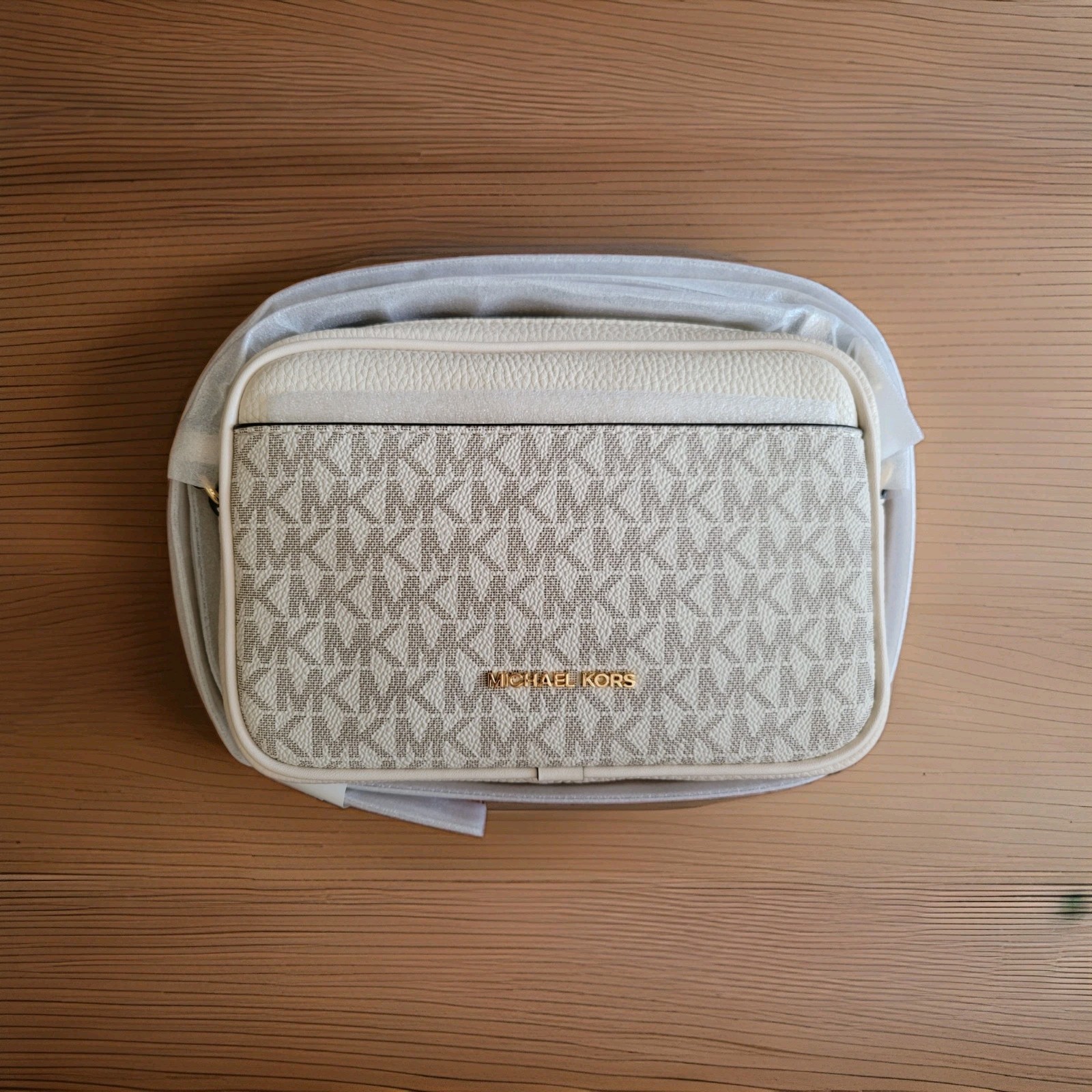 Michael Kors Jet Set Travel Small Camera Crossbody Bag MK Light Cream Multi