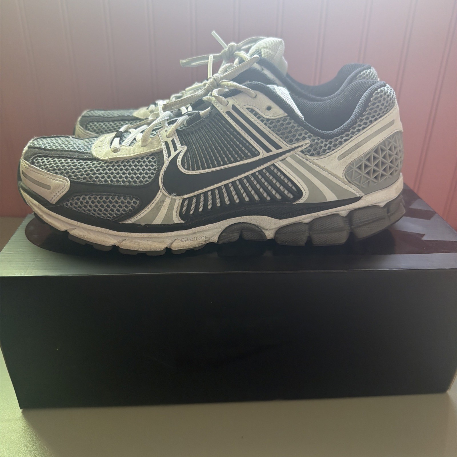 Nike Zoom Vomero 5 SE SP ‘Dark grey black white’ men’s size 11