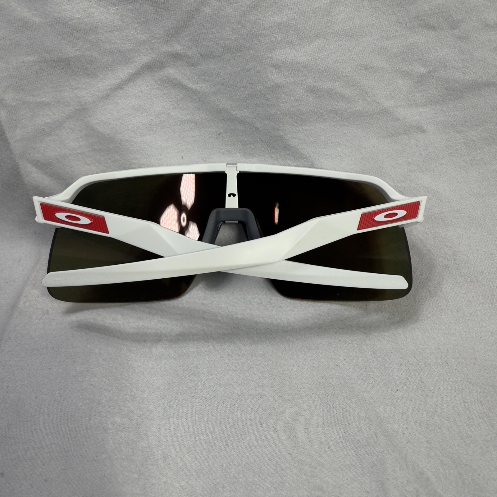 Oakley Sutro Sunglasses Mens One Size White Prizm Field Shield Sport UV400